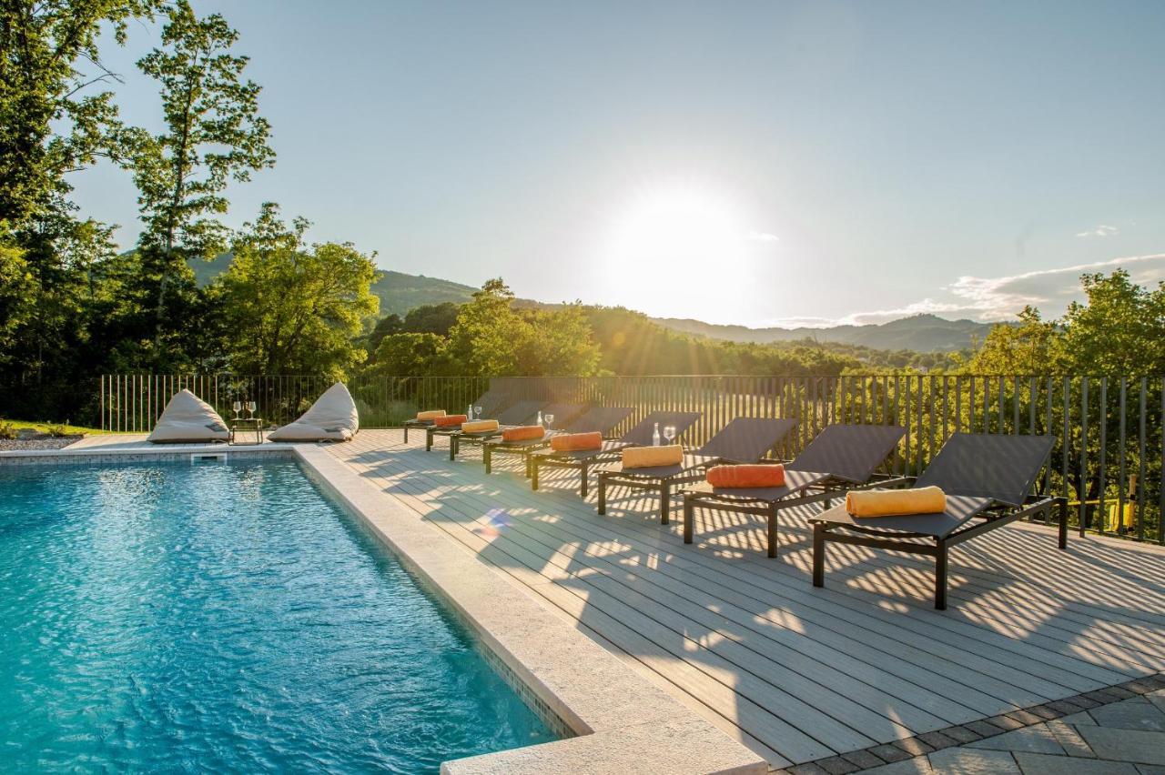 Luxury Villa Santa Cruz With Xl Pool And Jacuzzi Potpićan 외부 사진